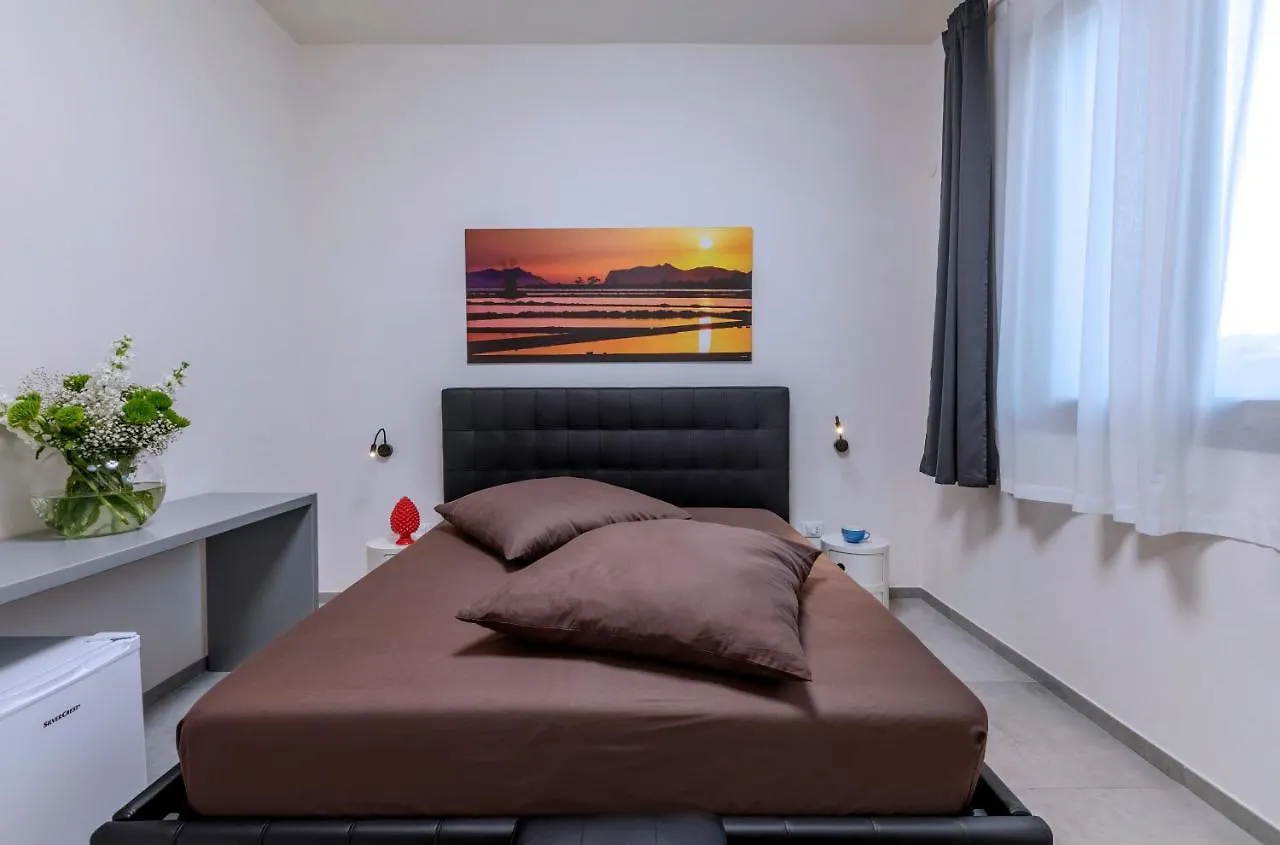 Aparthotel Casa B, Room 6 - Palm Kite Paradise, At Lagoon - Lo Stagnone Kite Spot Marsala