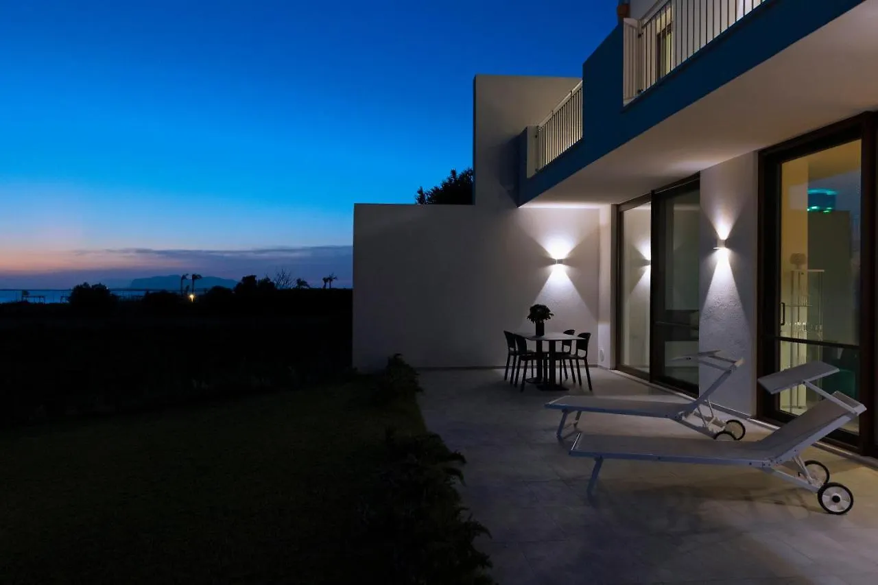 Aparthotel Casa B, Room 6 - Palm Kite Paradise, At Lagoon - Lo Stagnone Kite Spot Marsala Italy