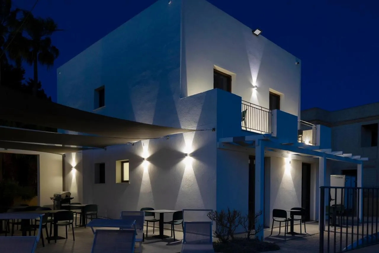 Casa B, Room 6 - Palm Kite Paradise, At Lagoon - Lo Stagnone Kite Spot Marsala Aparthotel